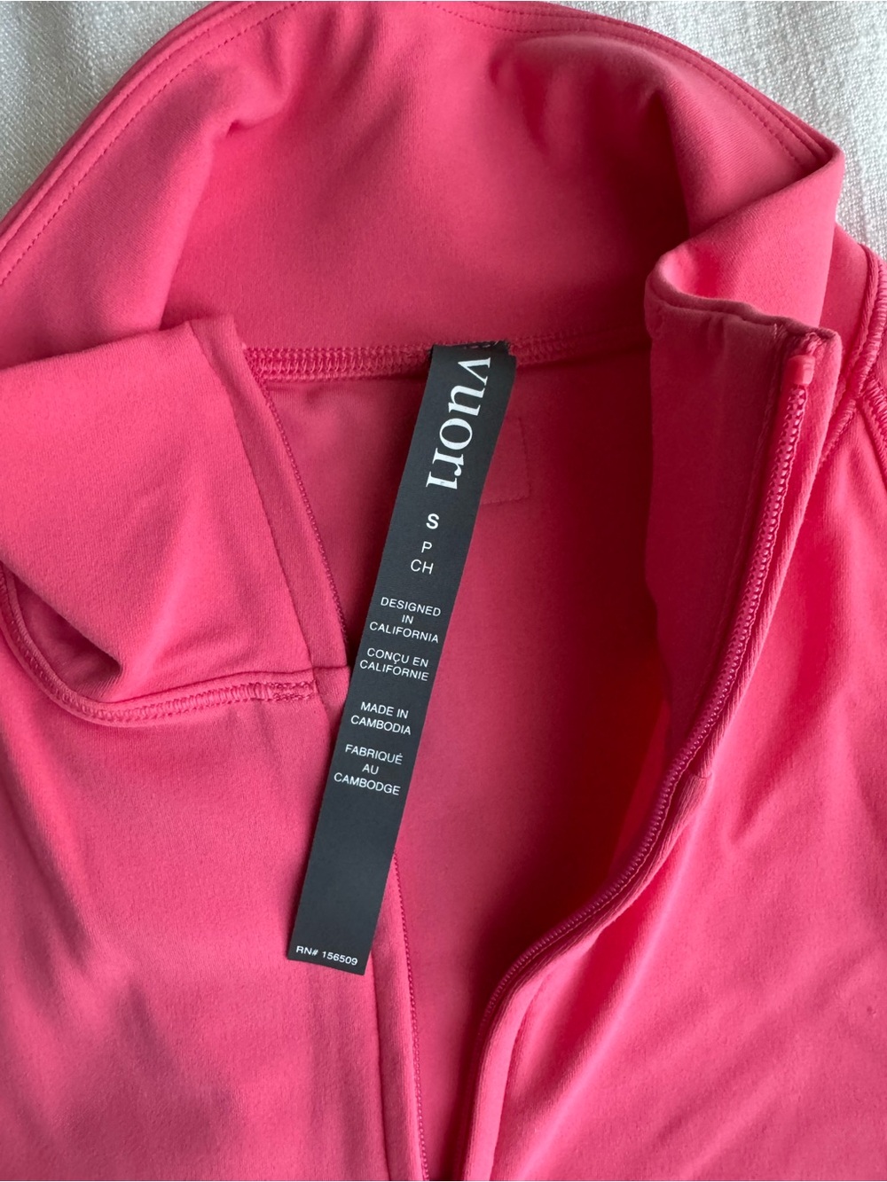 Vuori Women's Full Zip. Size Small - Picture 3 of 6